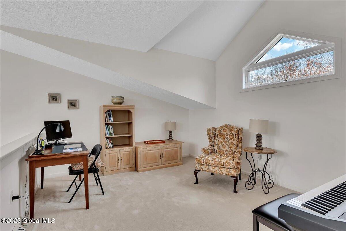 60 Top Of The World Road