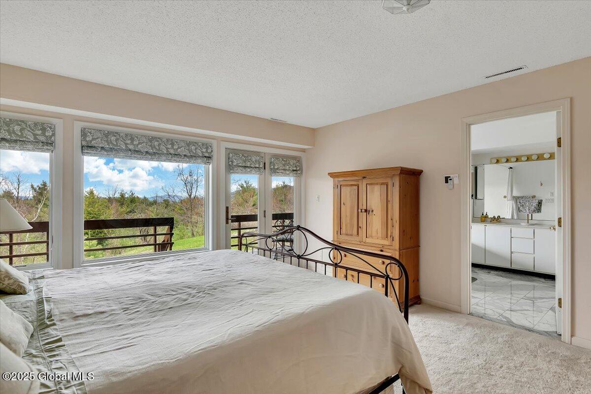 60 Top Of The World Road