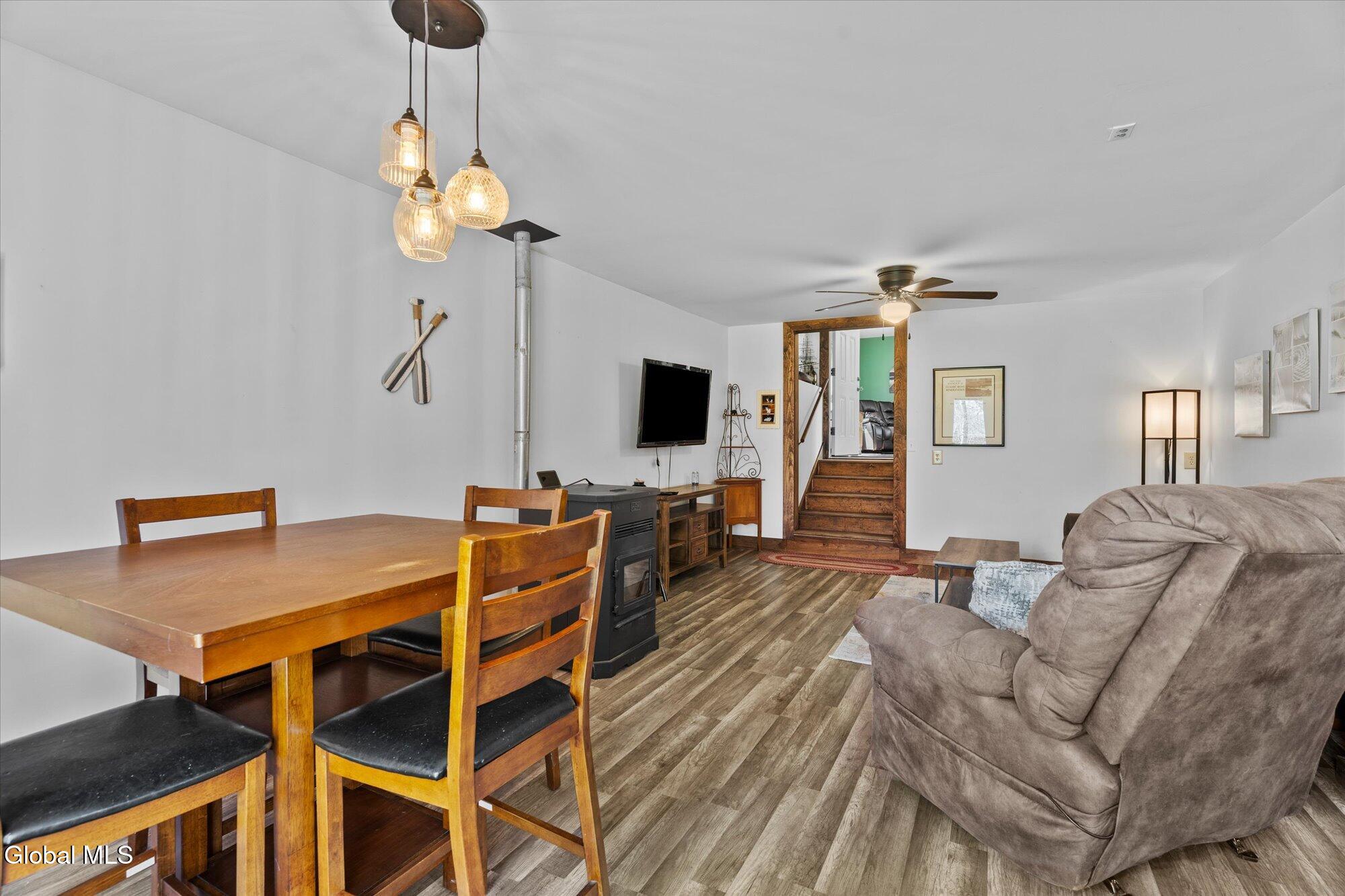 9549 Graphite Mountain Road