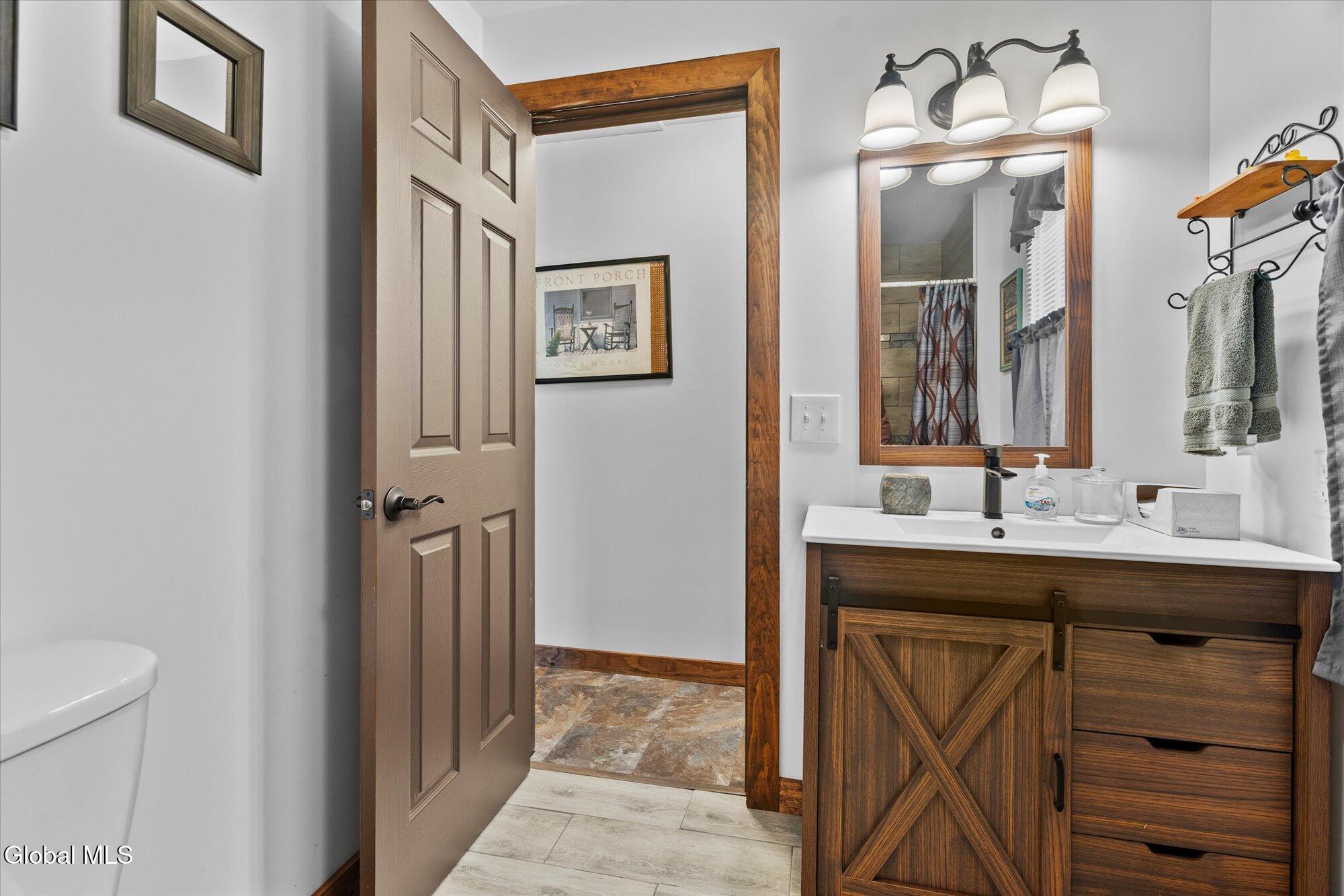 9549 Graphite Mountain Road