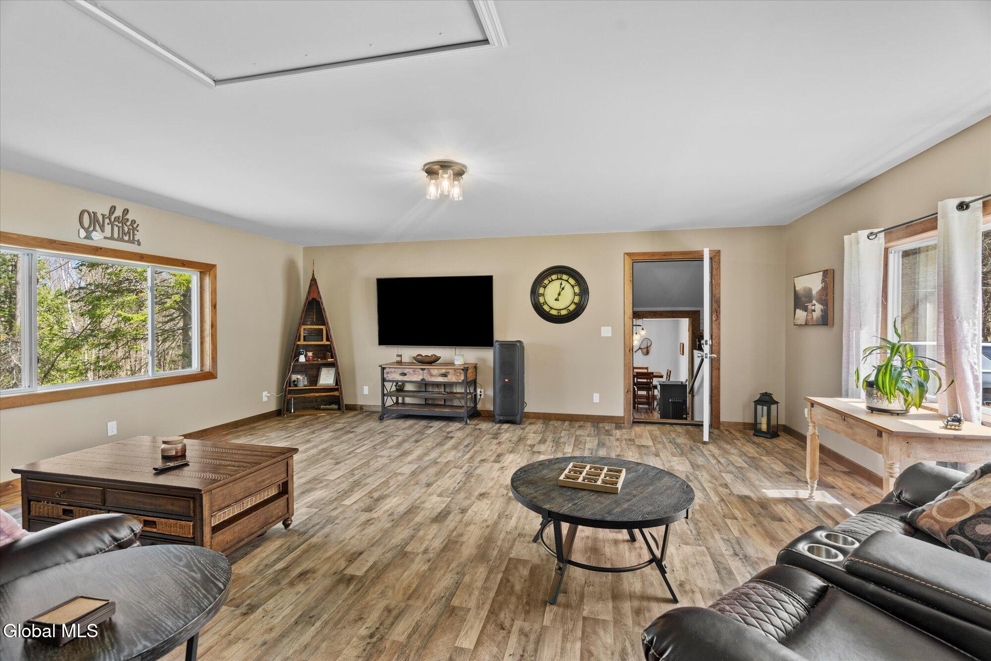 9549 Graphite Mountain Road