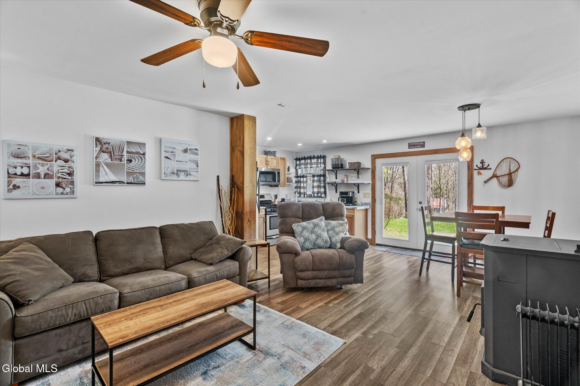 9549 Graphite Mountain Road