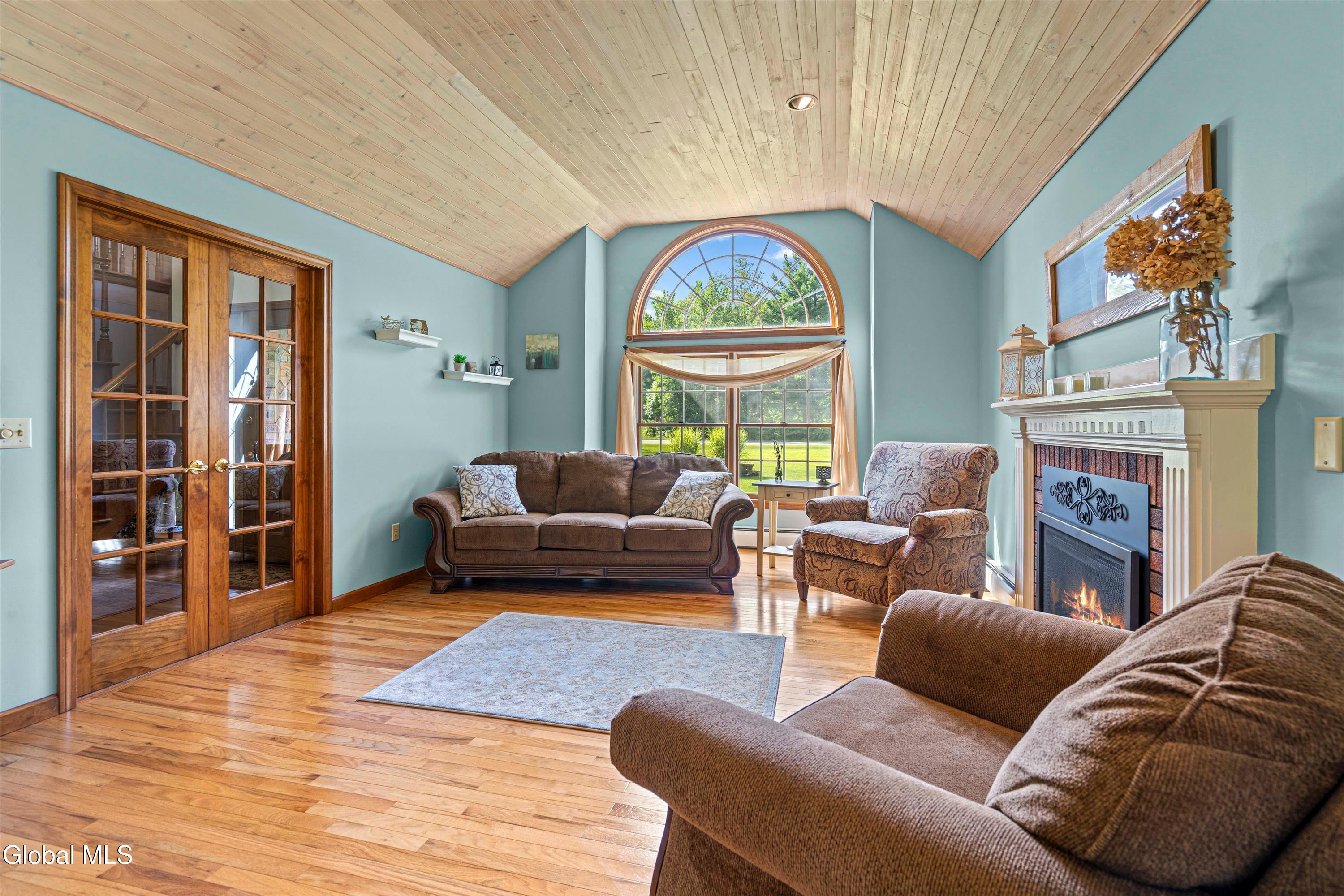 116 Boulderwood Drive