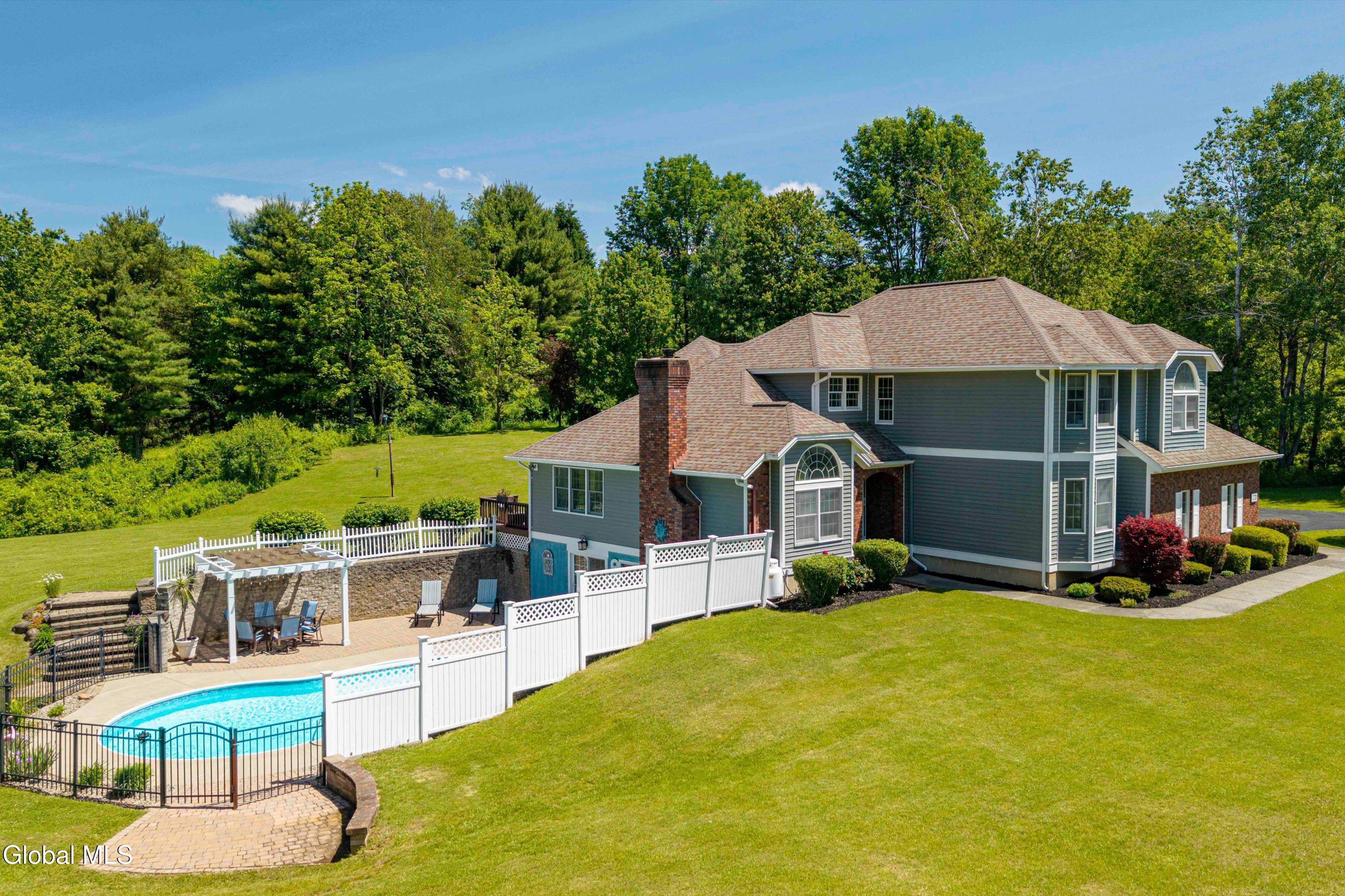 116 Boulderwood Drive