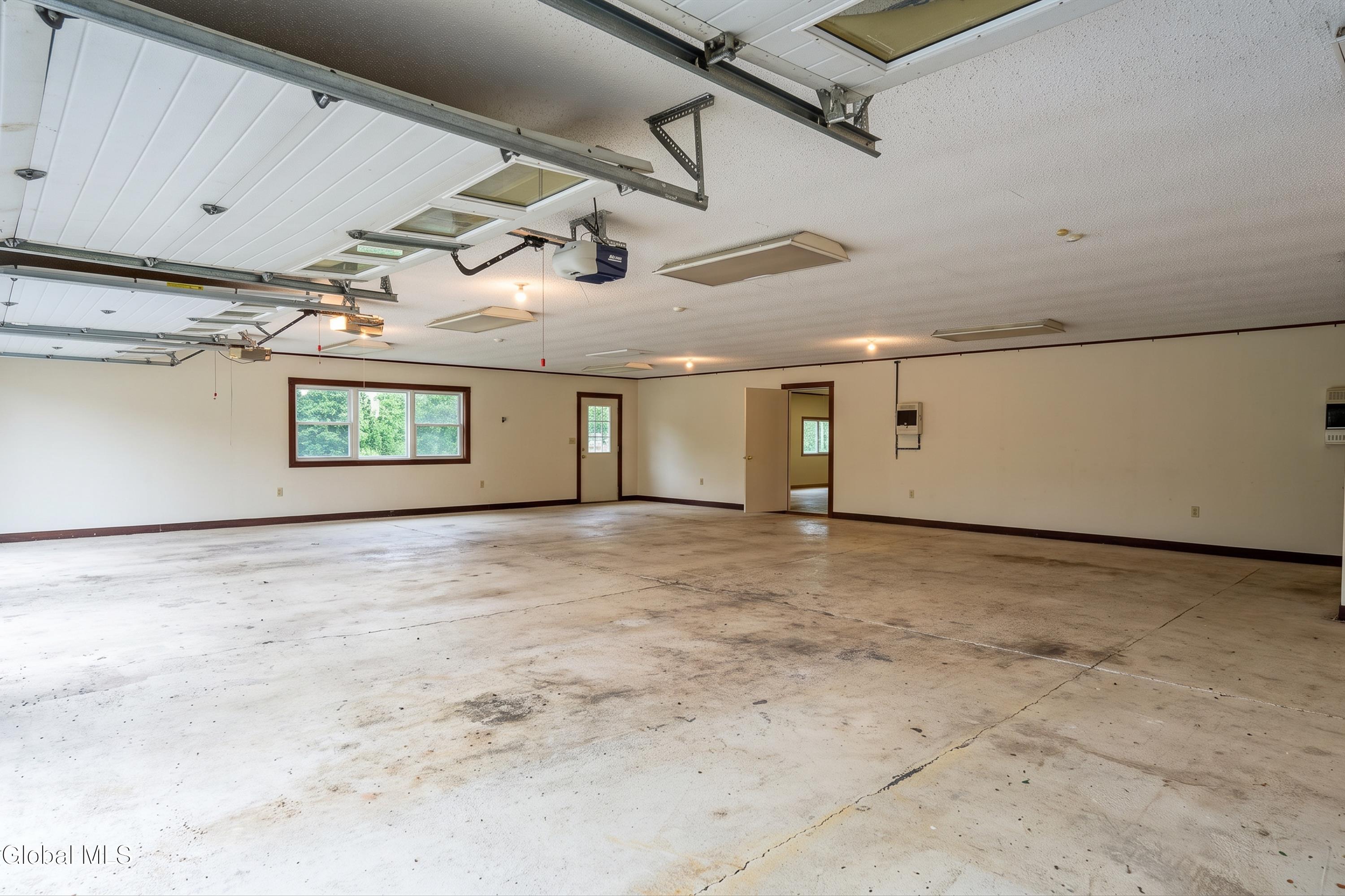 3232 Lake Shore Drive