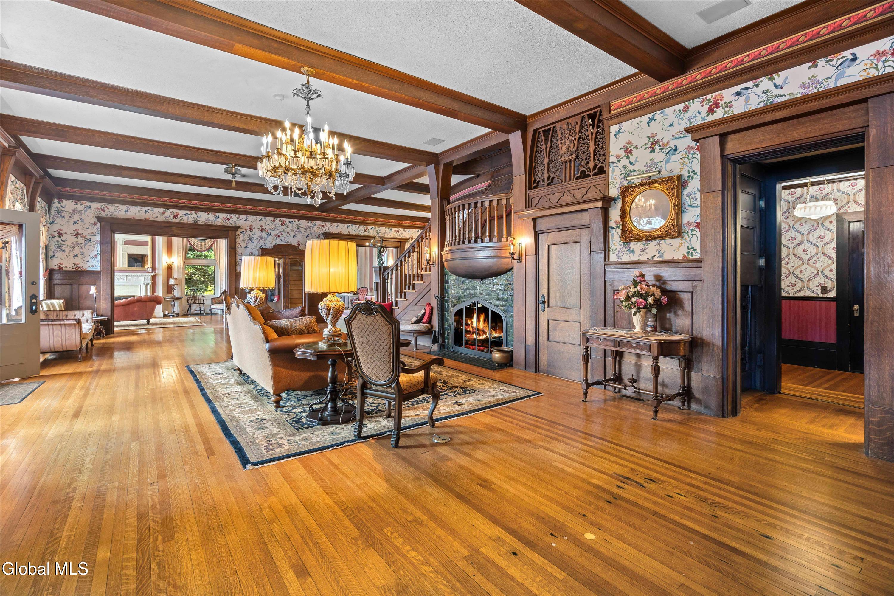 3232 Lake Shore Drive