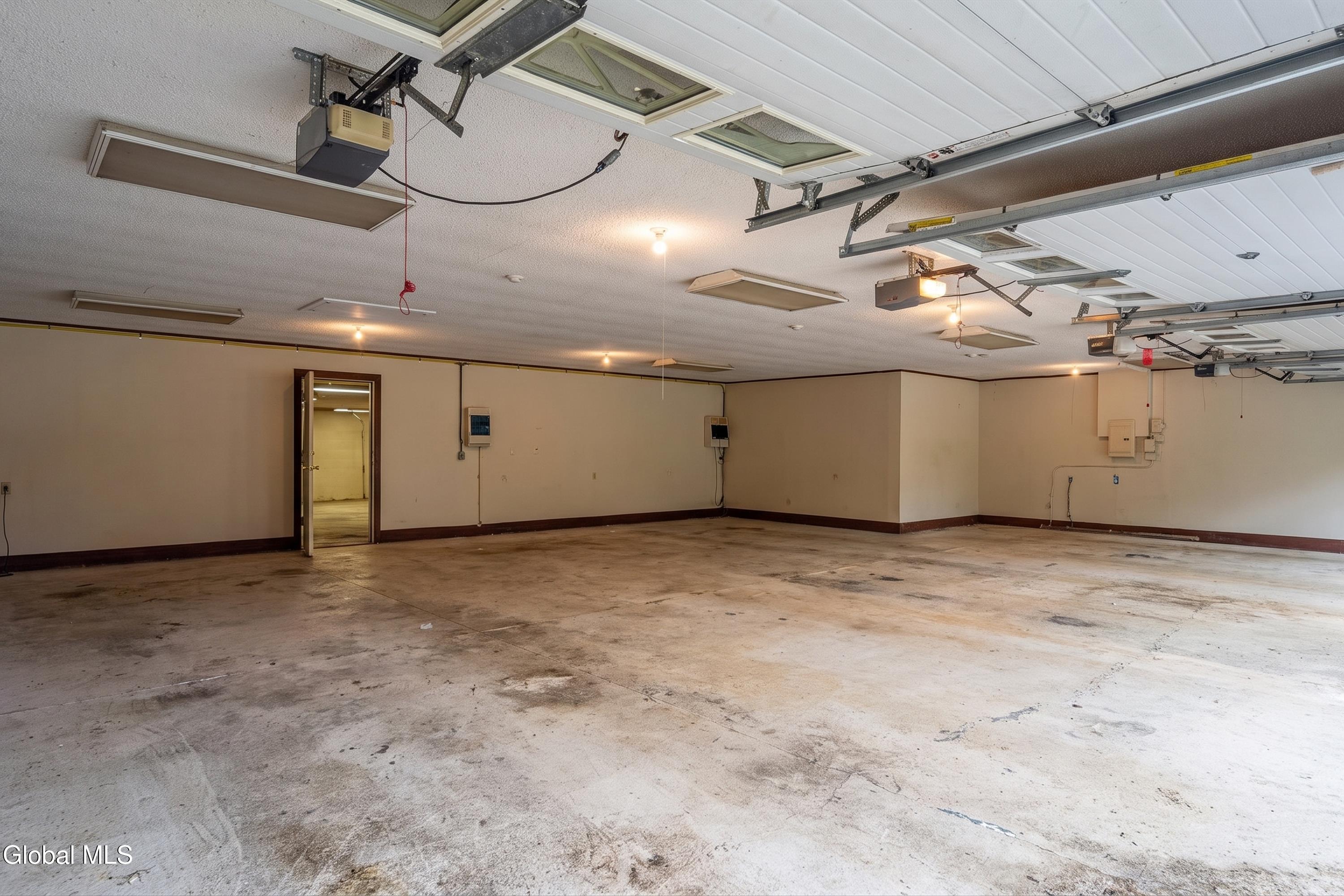 3232 Lake Shore Drive