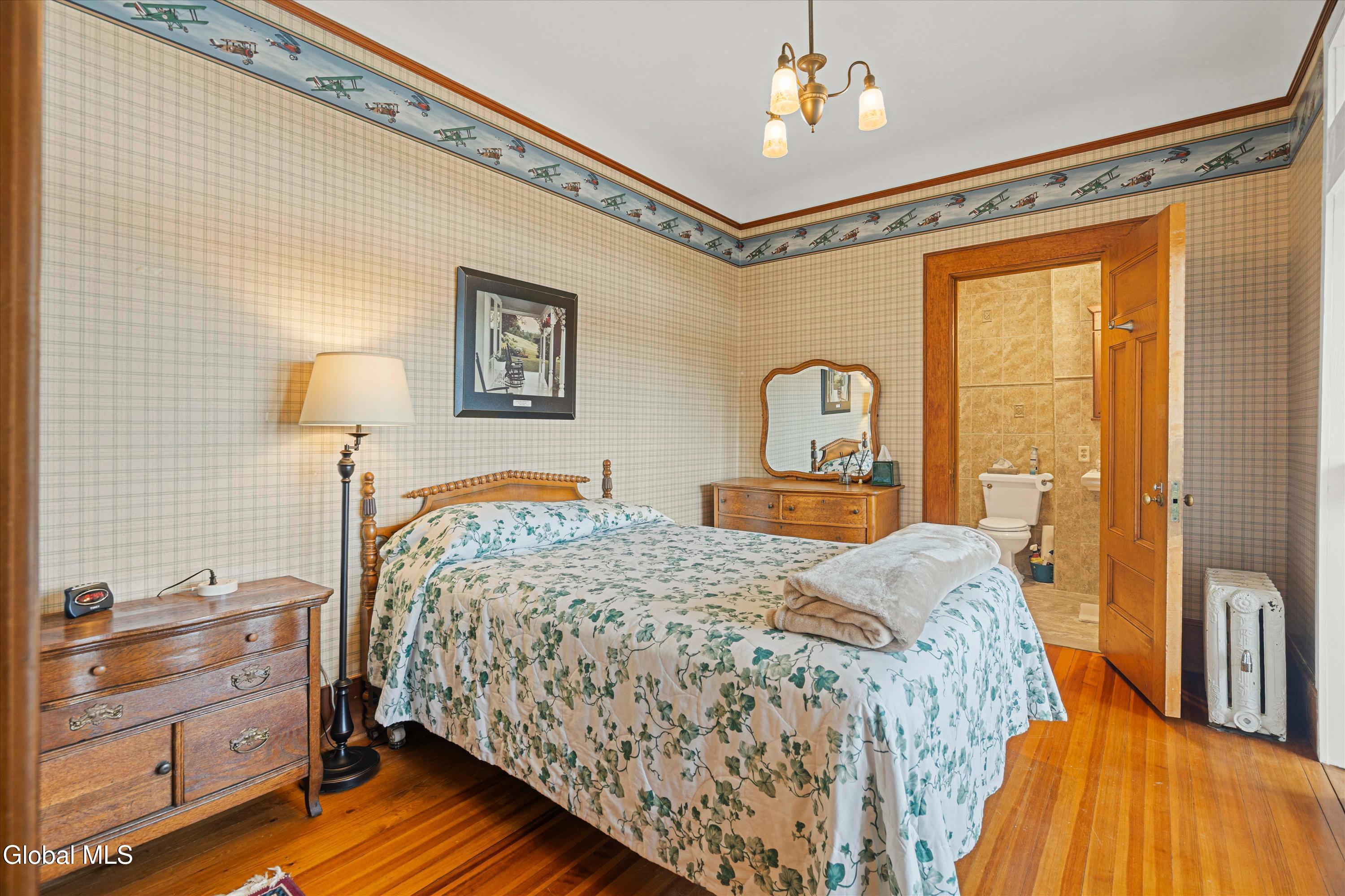 3232 Lake Shore Drive