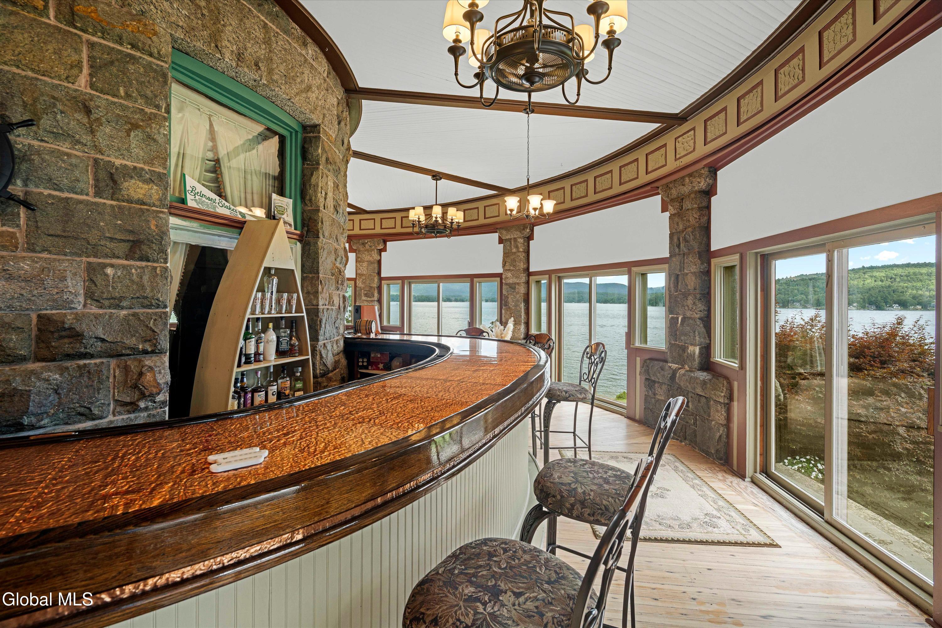 3232 Lake Shore Drive