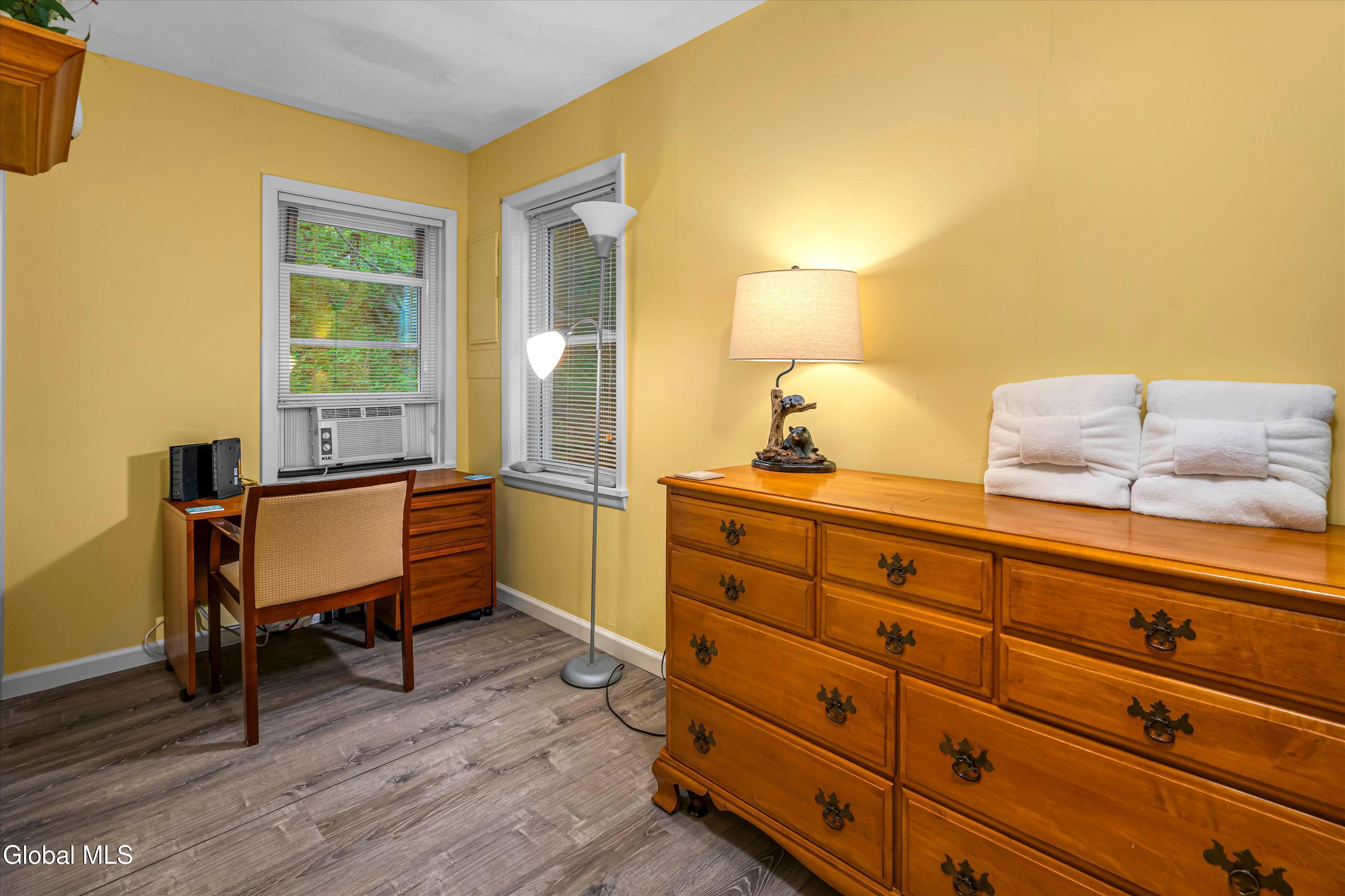 3232 Lake Shore Drive