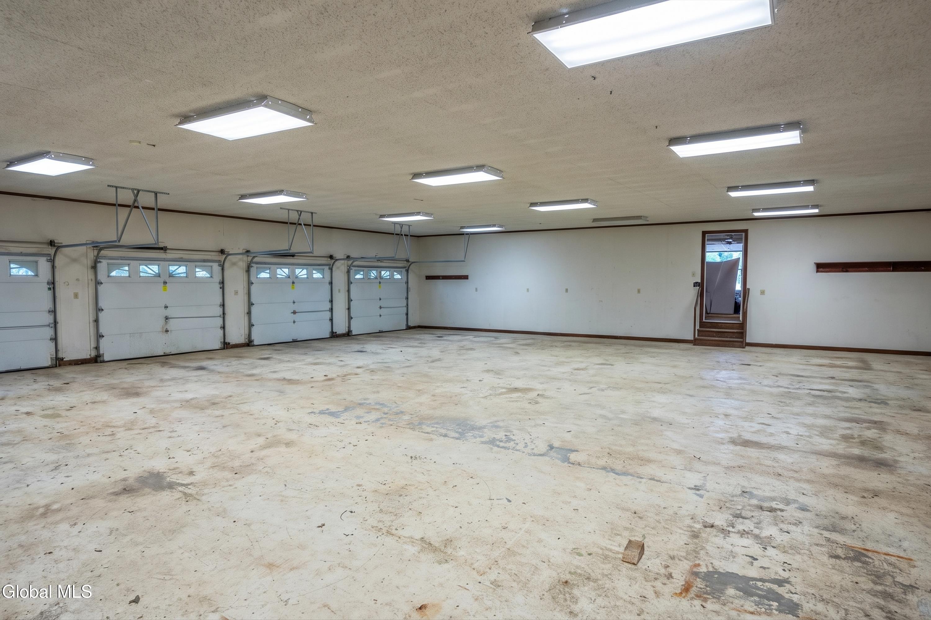 3232 Lake Shore Drive