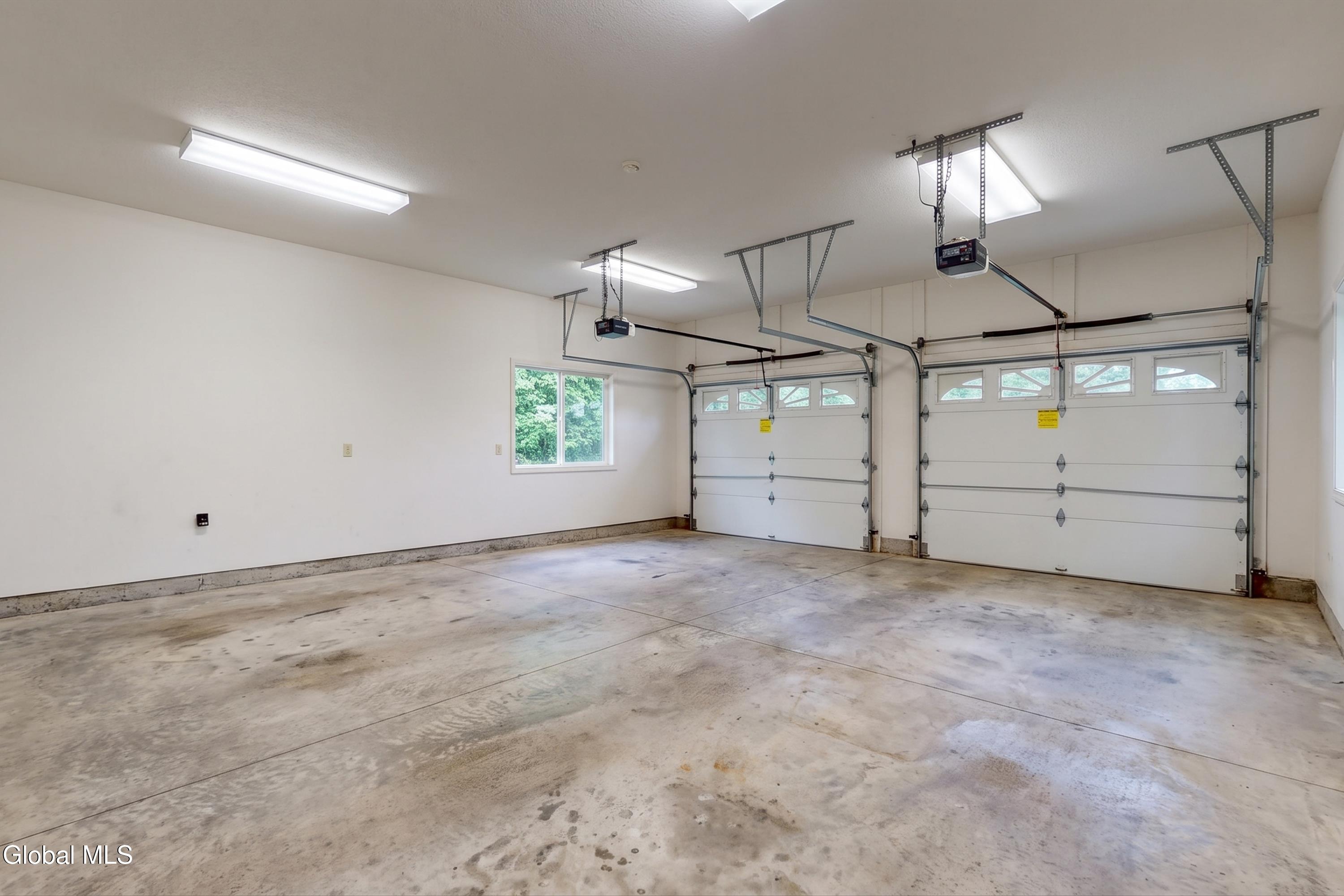 3232 Lake Shore Drive