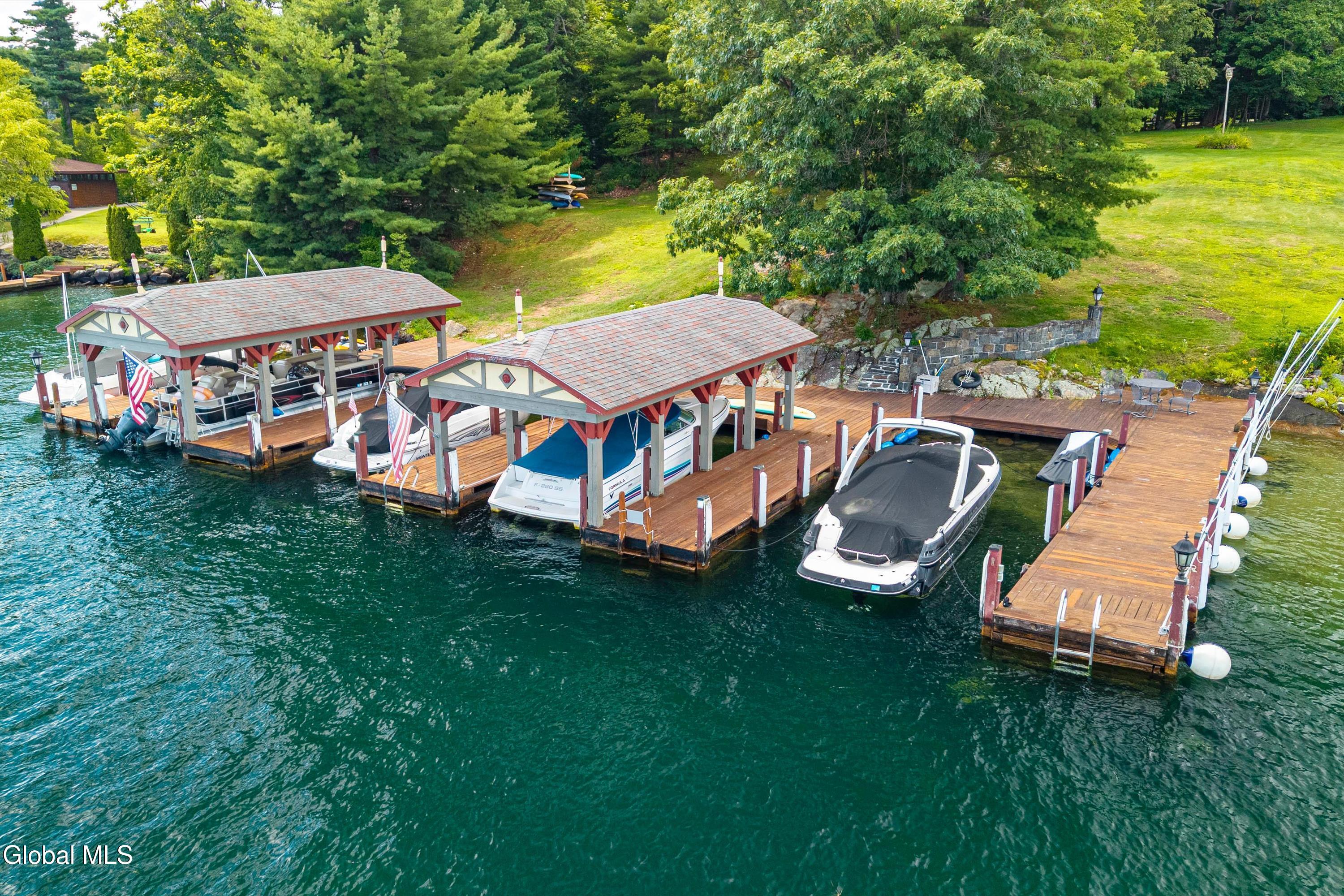 3232 Lake Shore Drive