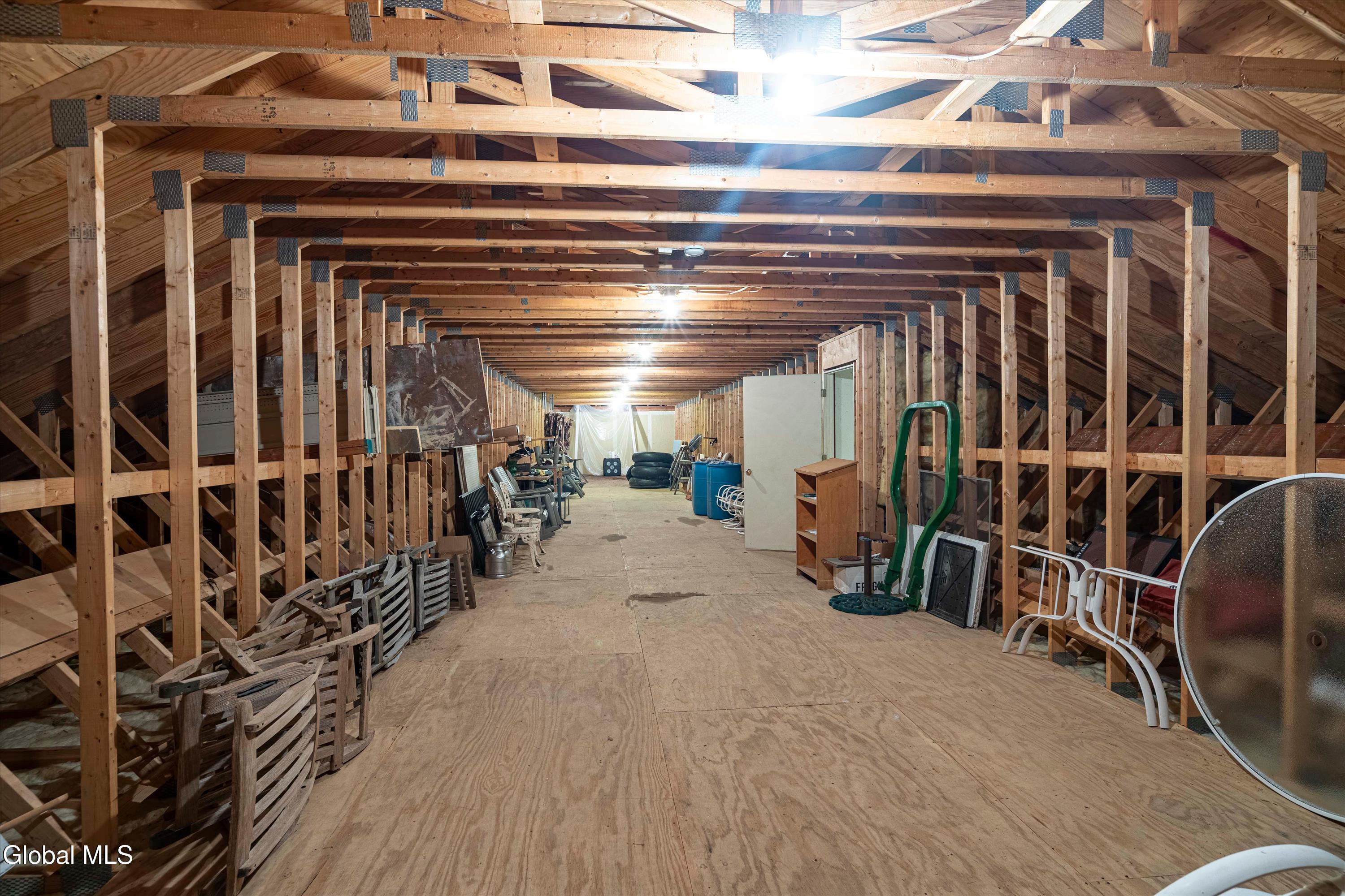 3232 Lake Shore Drive