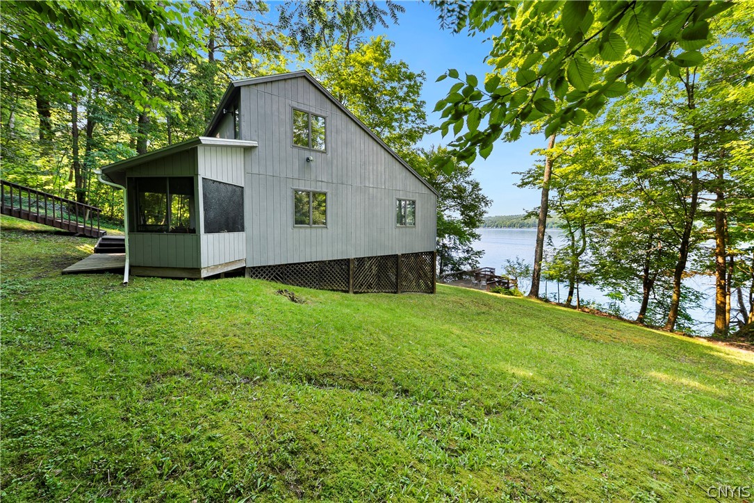 209 Hemlock