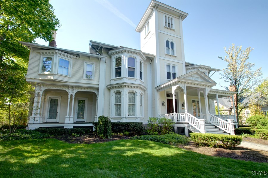 104 East Genesee Street
