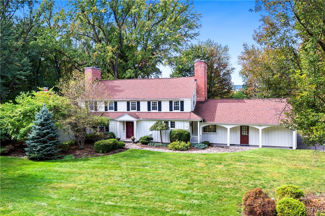 5221 Leverett Lane