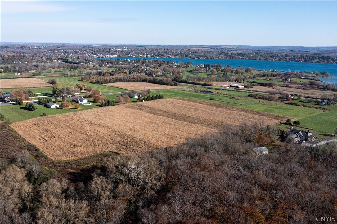 W Lake Road