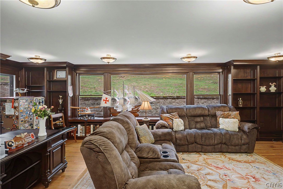 8867 Cazenovia Road