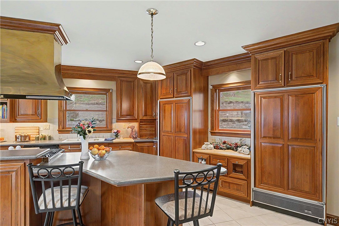 8867 Cazenovia Road