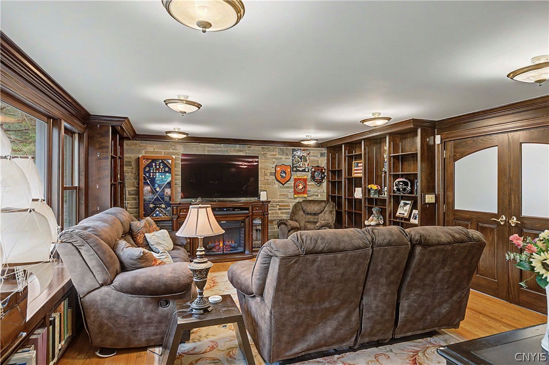 8867 Cazenovia Road