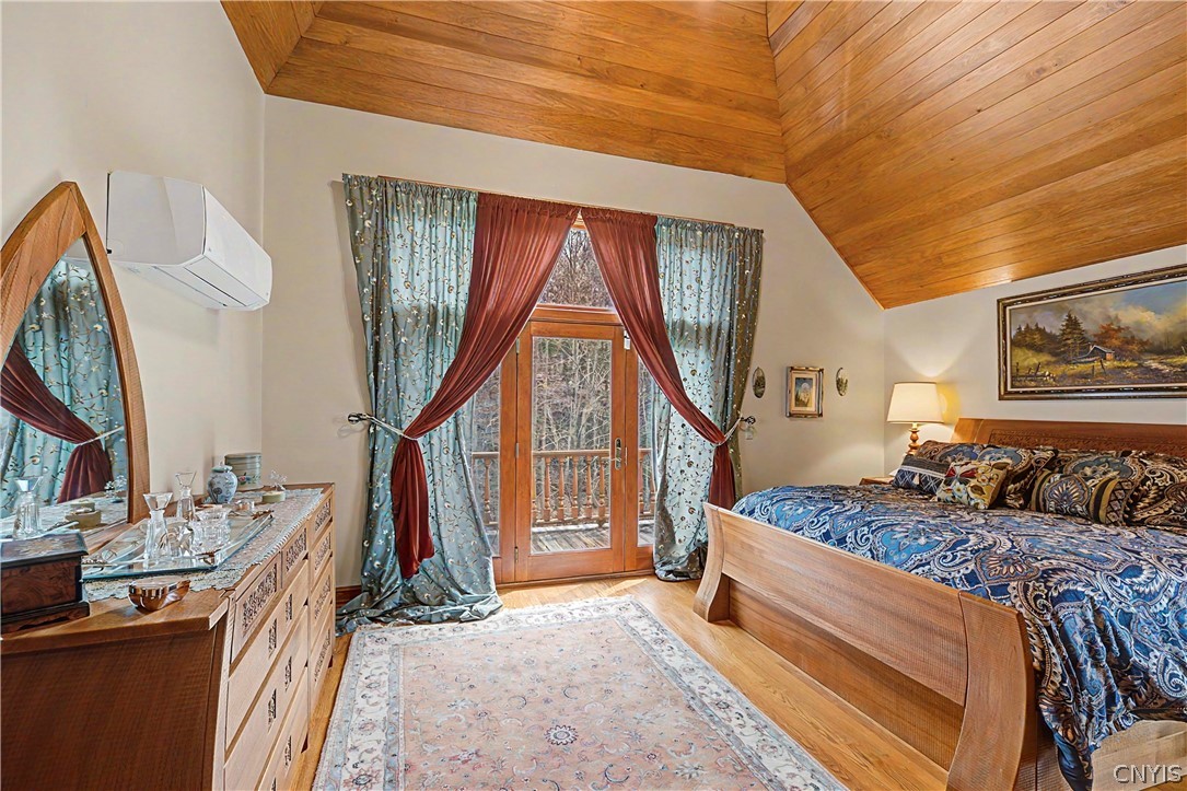 8867 Cazenovia Road