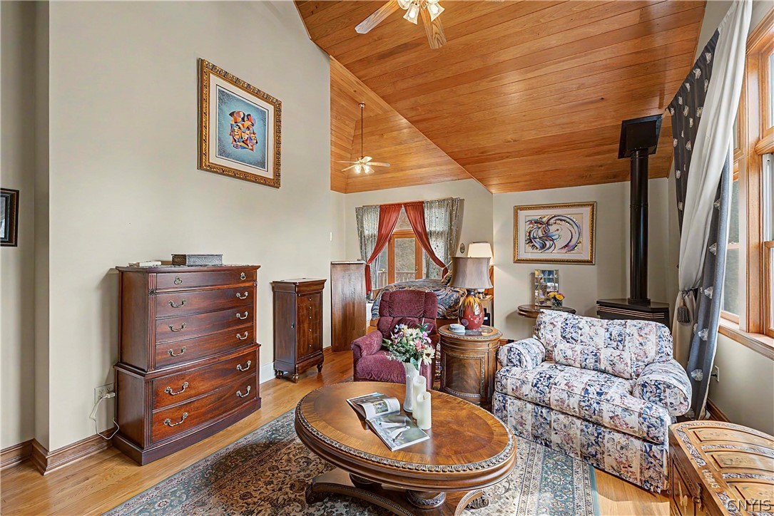 8867 Cazenovia Road