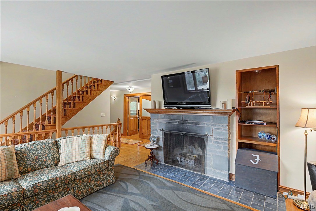 8867 Cazenovia Road
