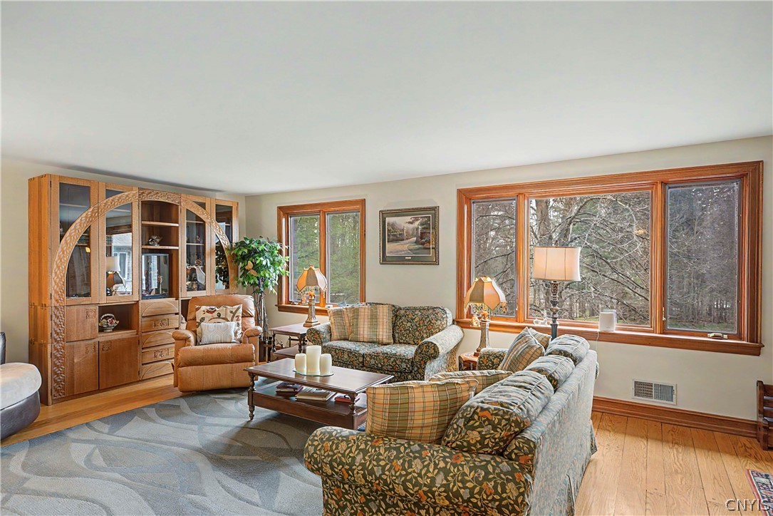 8867 Cazenovia Road