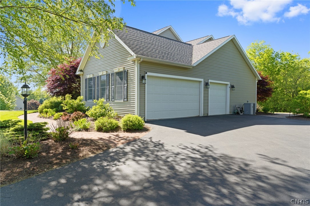 7 Calemad Drive