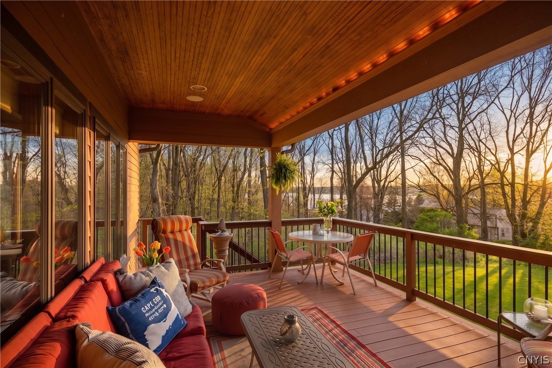 6 Woodmere