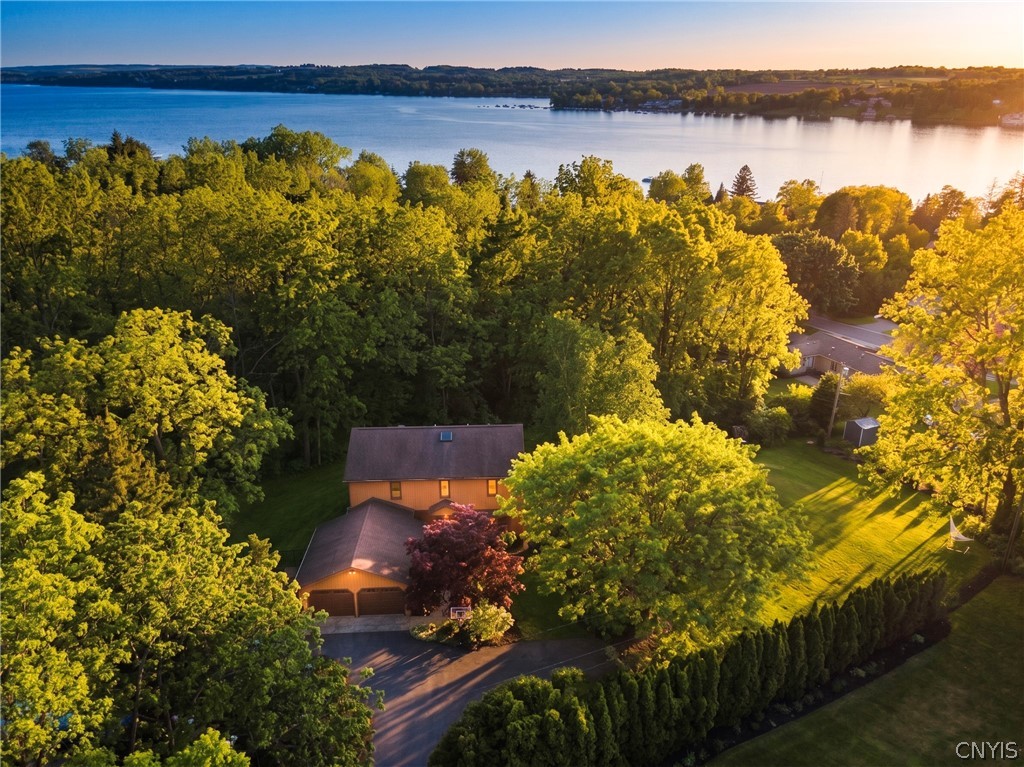 6 Woodmere