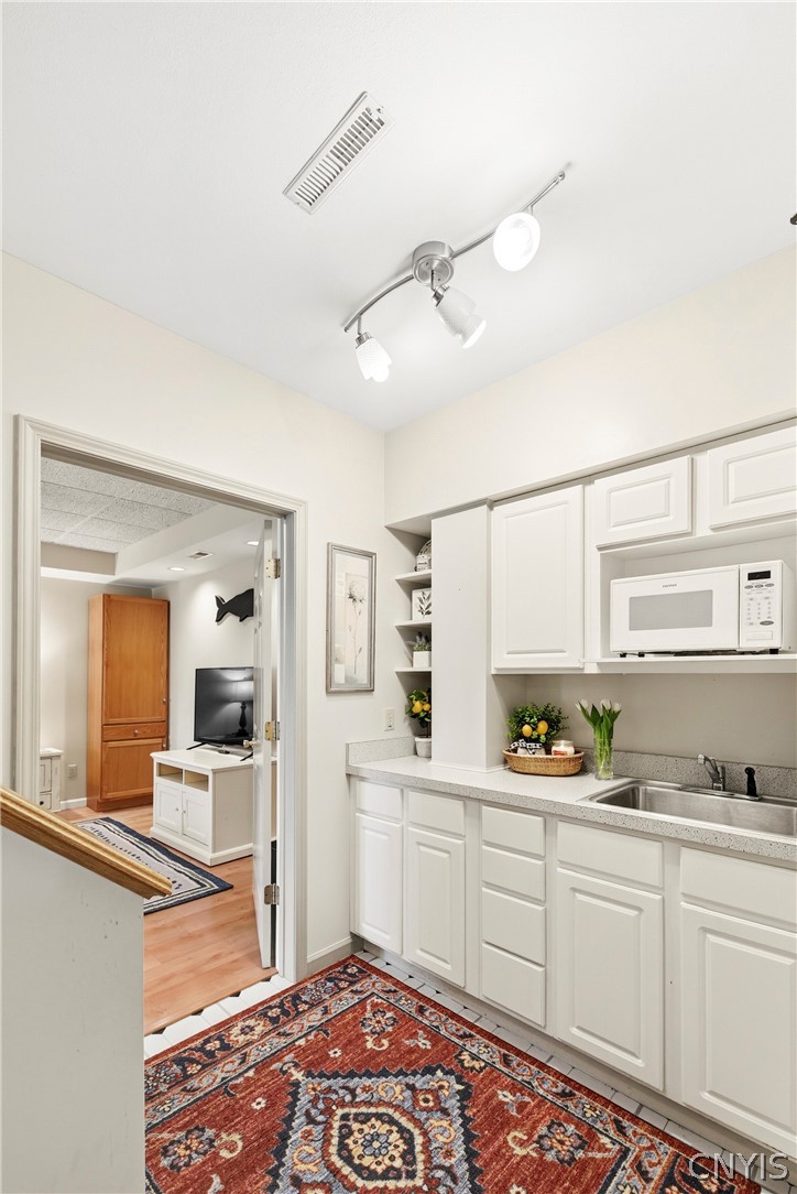 6 Woodmere