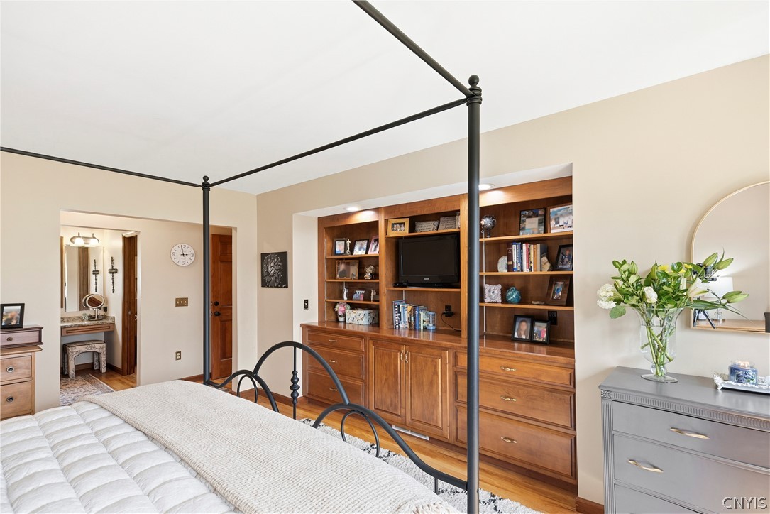 6 Woodmere