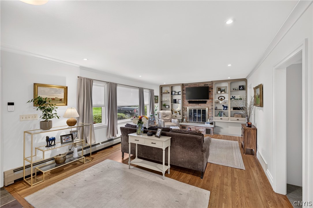 3931 Highland Avenue