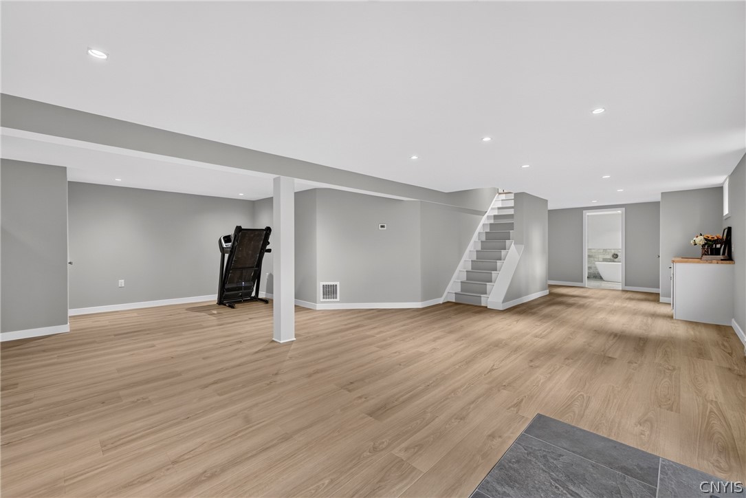 3931 Highland Avenue