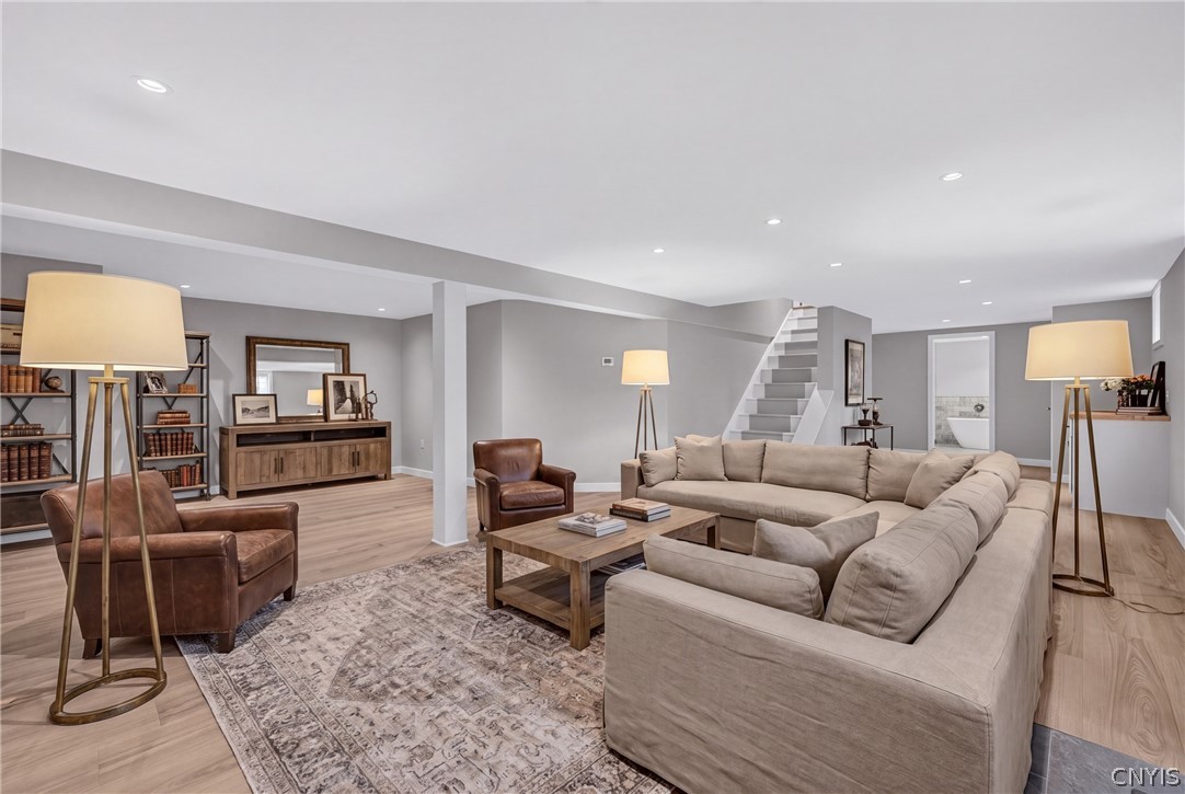 3931 Highland Avenue