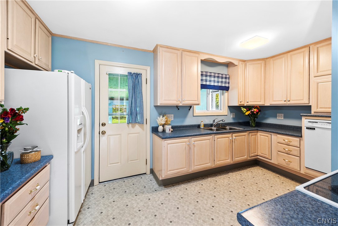 3777 Highland Avenue