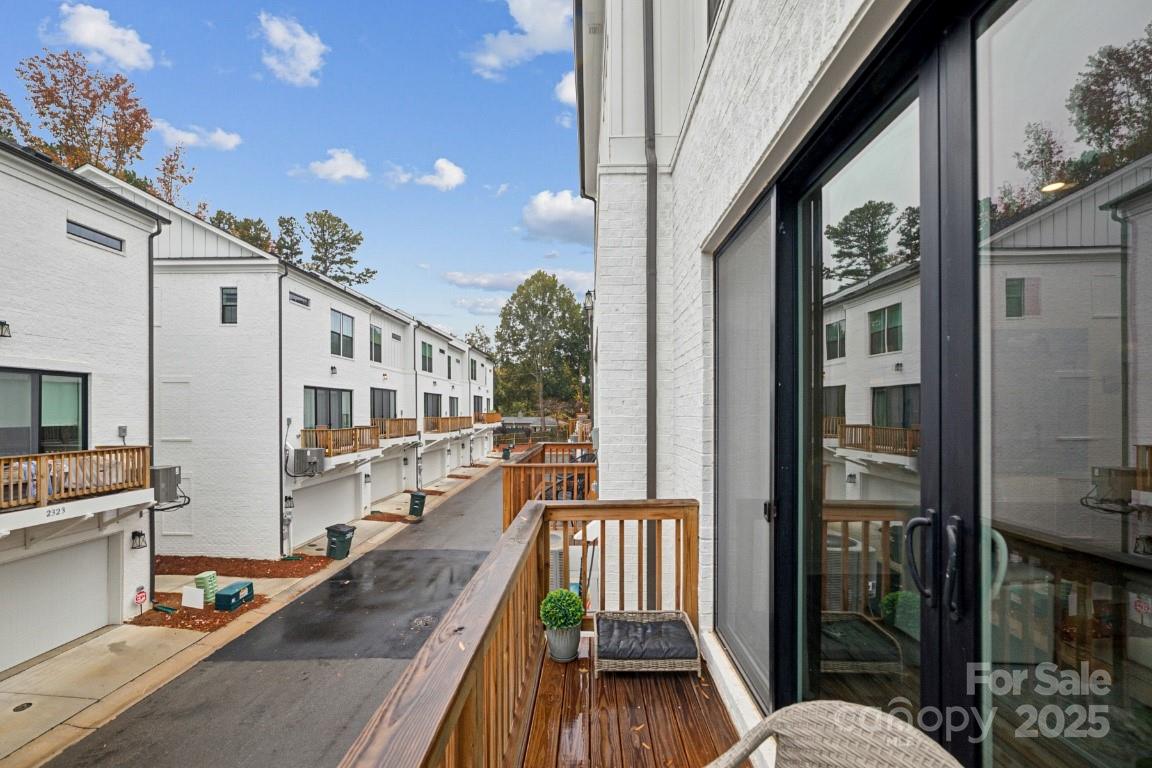 2318 Magnolia Blossom Way