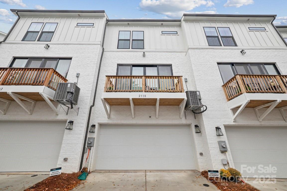 2318 Magnolia Blossom Way