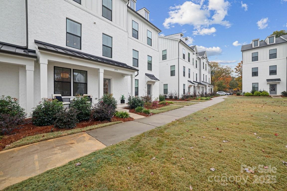 2318 Magnolia Blossom Way