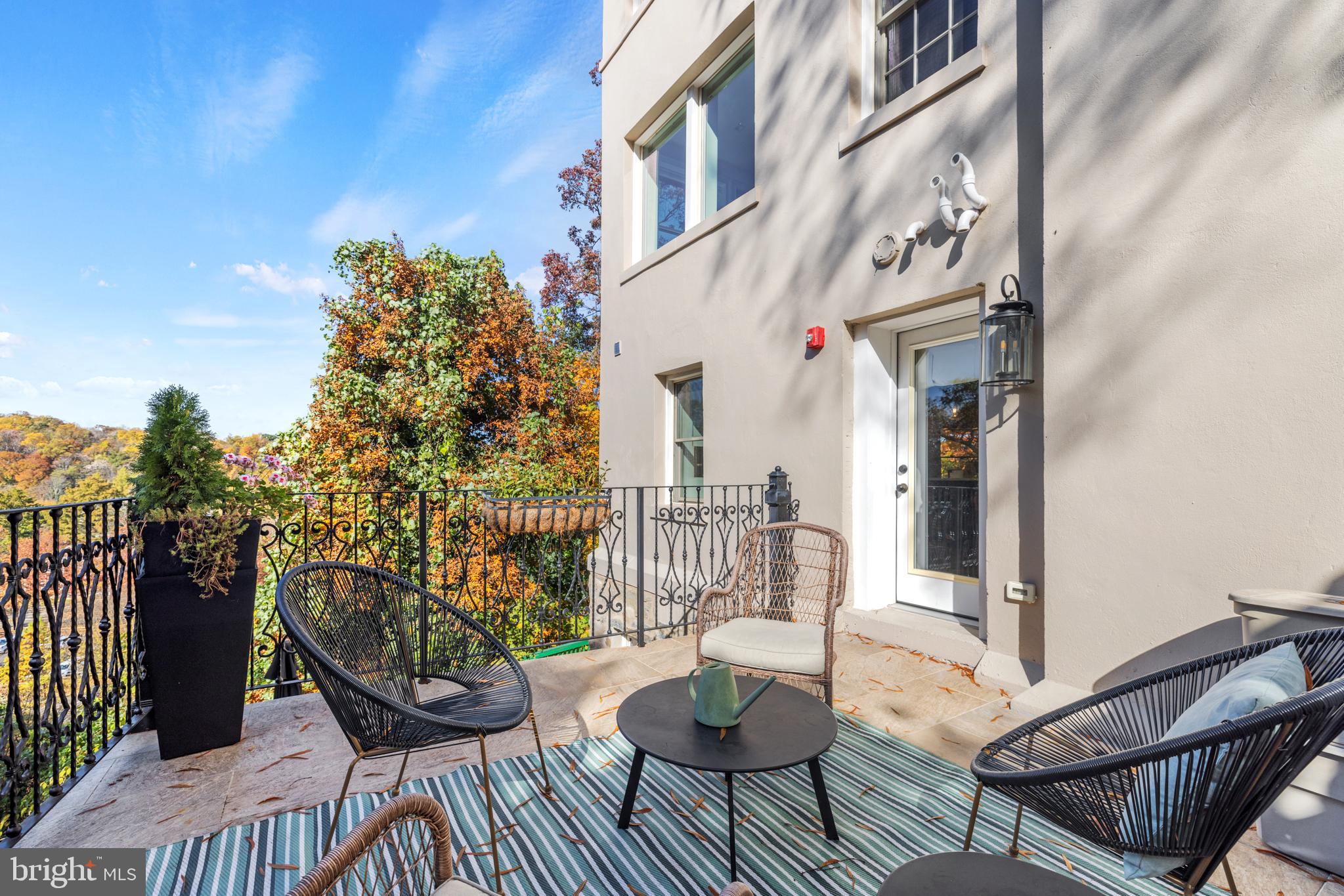 2800 ADAMS MILL RD NW #2
