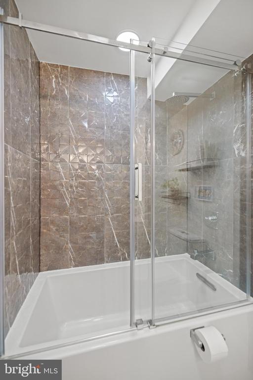 2800 ADAMS MILL RD NW #2