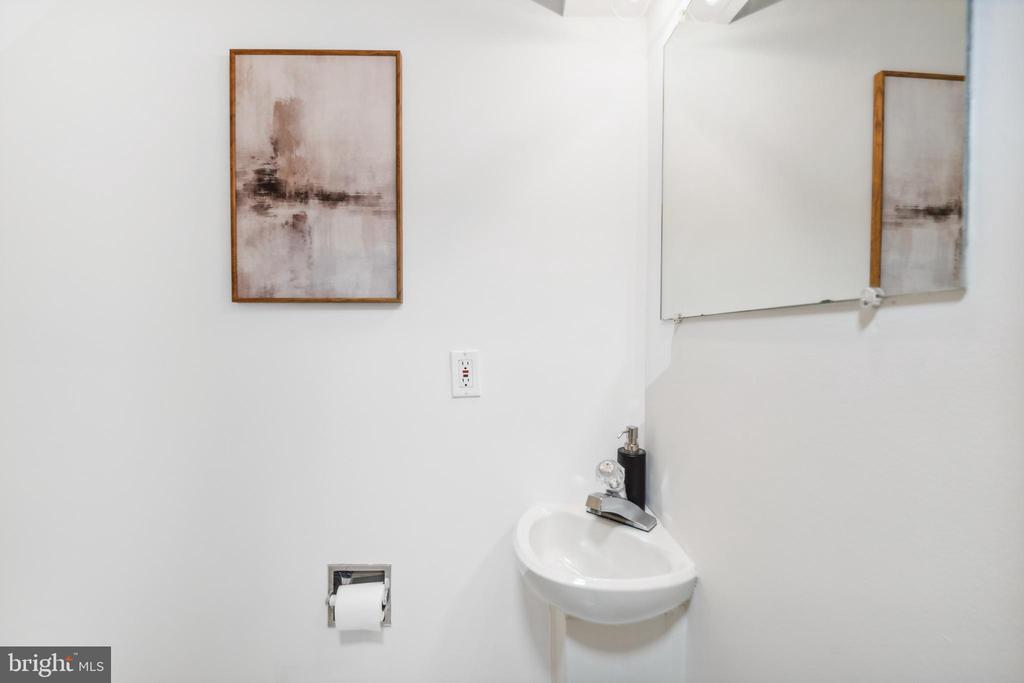 2145 California St NW #103