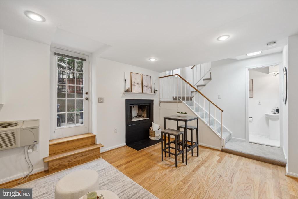 2145 California St NW #103