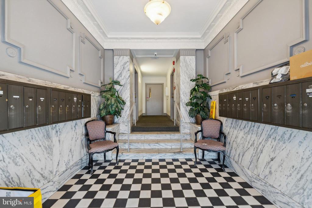 2145 California St NW #103