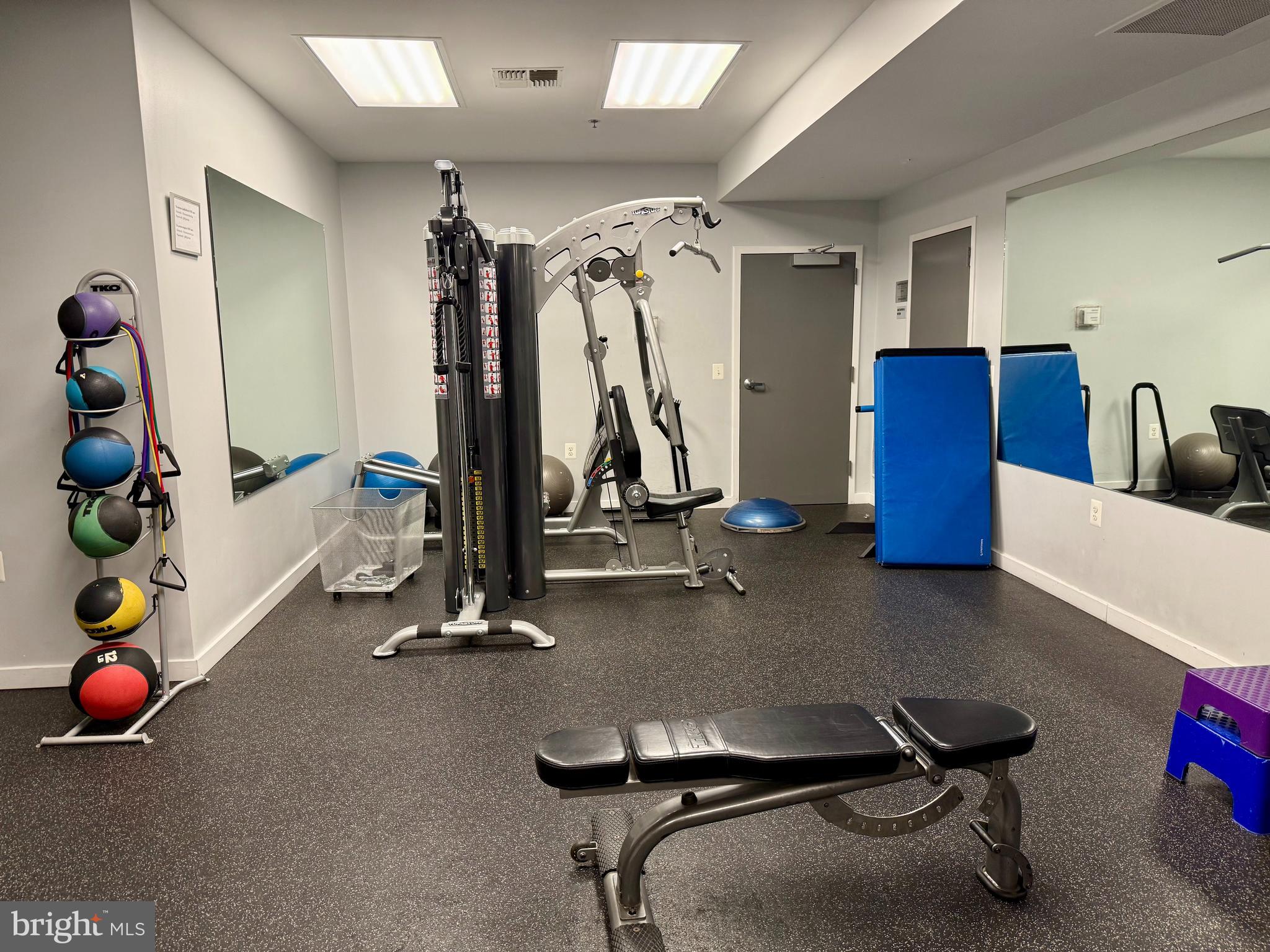 3883 Connecticut Ave NW #313