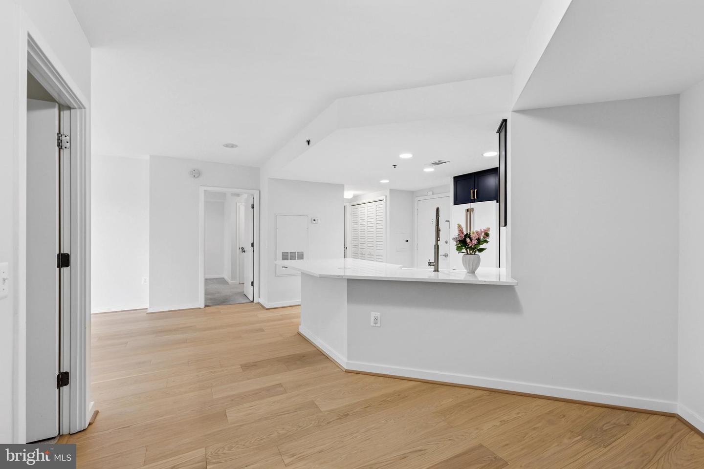 3883 Connecticut Ave NW #313
