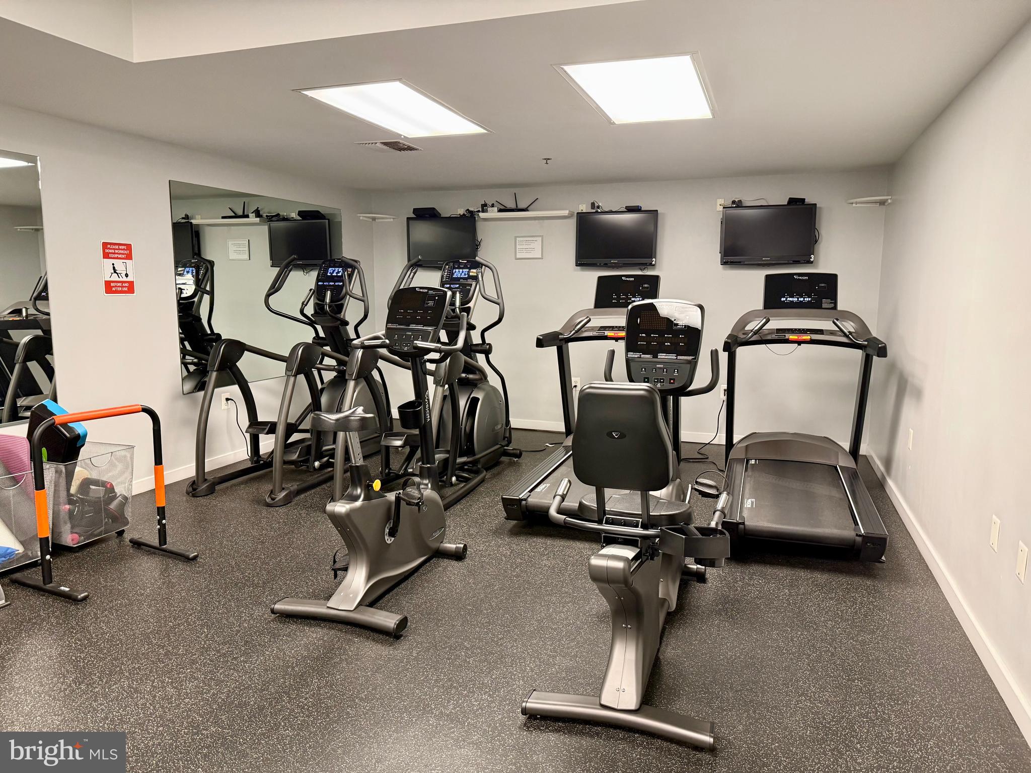 3883 Connecticut Ave NW #313
