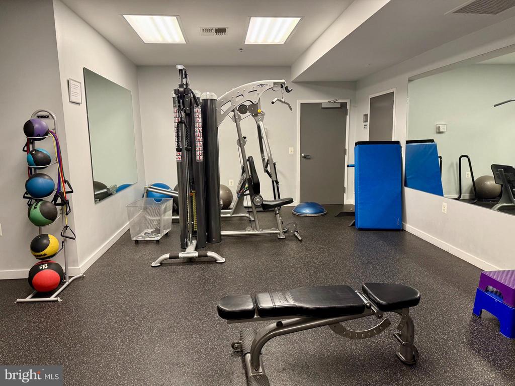 3883 Connecticut Ave NW #313